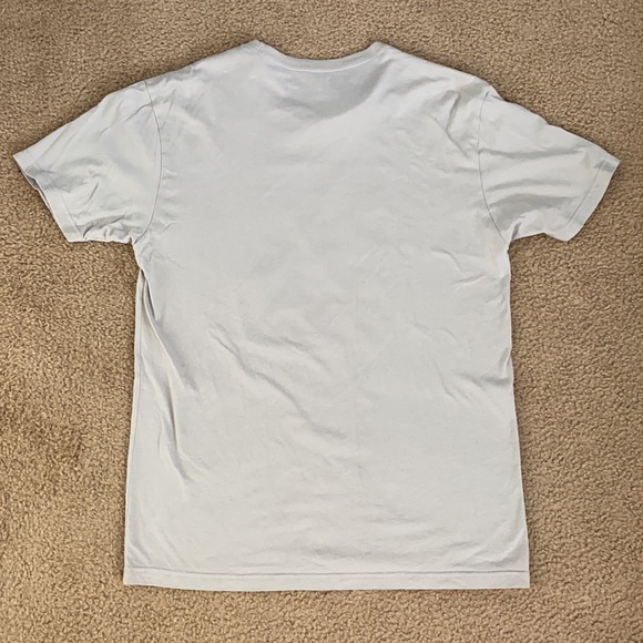 Men’s short sleeve tee in size Large - Picture 2 of 3